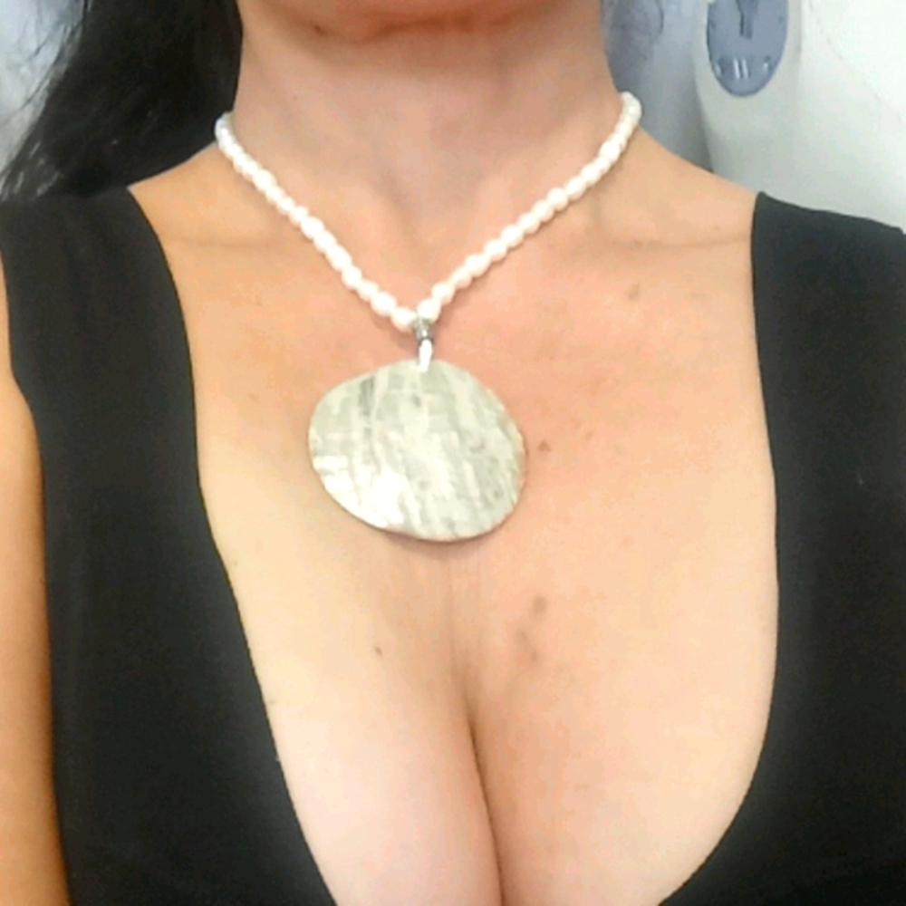 Mother of pearl and fresh water pearl necklace